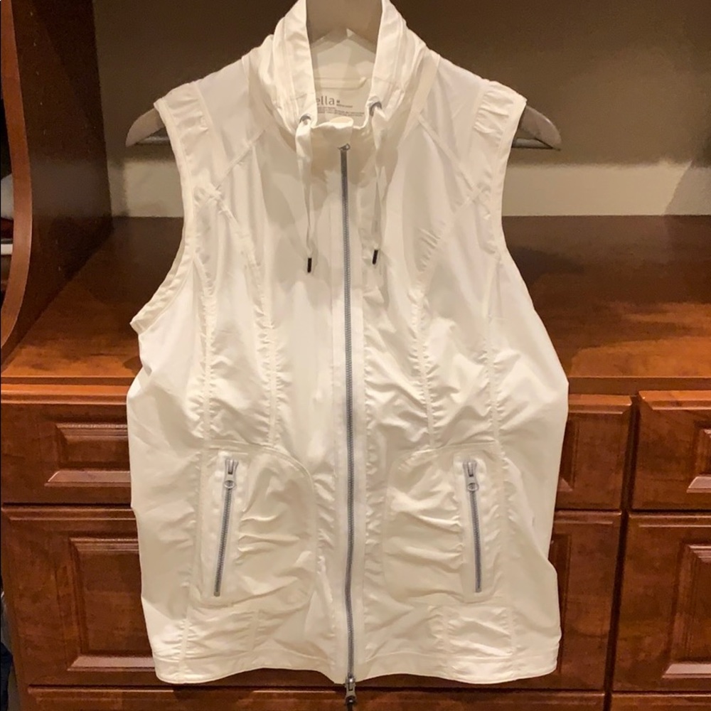 Zella lightweight vest